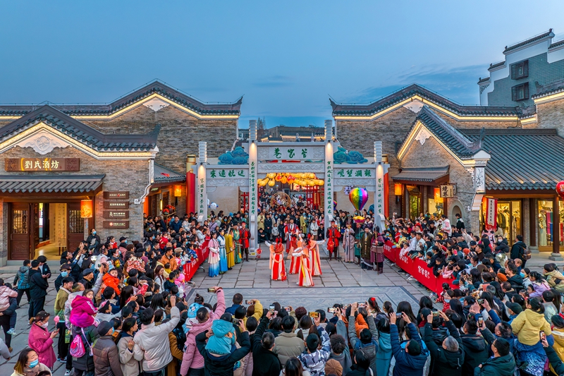 襄阳市管家巷文化活动展演  拍摄者邓少宏.jpg