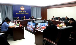 法律不是冰冷的惩罚：捕鸟者背后的“救”与“赎”