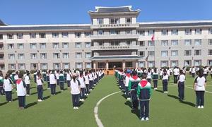 开学第一课 普法进校园