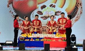 图们边检站举办“爱在图们 国门见证”集体婚礼