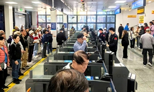 沙头角边检站全力保障“中英街”车畅人旺