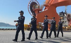 潮州出入境边防检查站 饶平海关缉私分局联合开展中国人民警察节庆祝活动