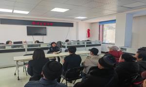 普法宣传进社区 警民共筑平安线