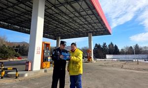 宣传+检查 筑牢辖区安全防线