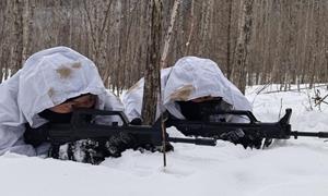 鏖战山地练抓捕 精武强能砺精兵