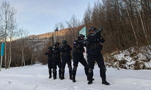 砺兵寒冬铸铁骨 厉兵秣马护安宁