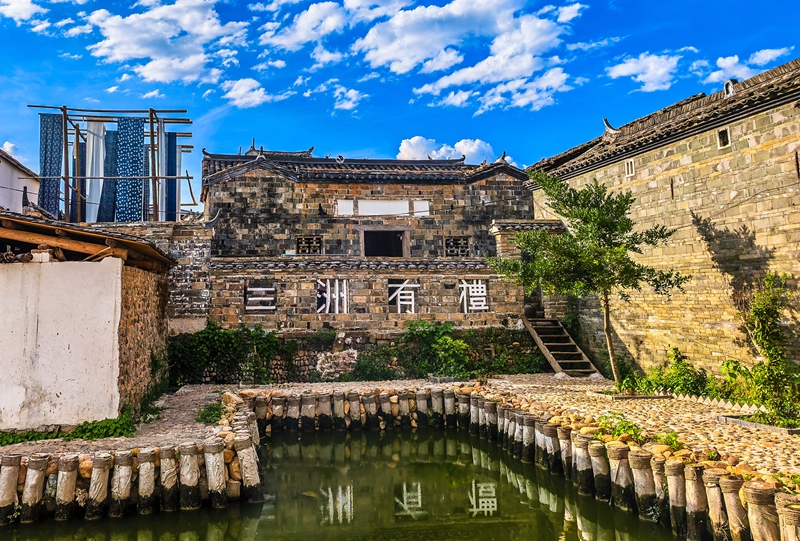 3.三洲古镇旅游景区.jpg