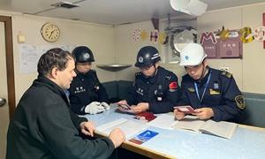 22吨俄罗斯雪蟹“抢鲜”登陆象山口岸 长三角餐桌再添“极地鲜甜”