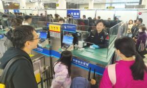 马年春节 皇岗边检站民警守护跨境危重患者归家路