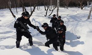 漫漫边关踏雪行