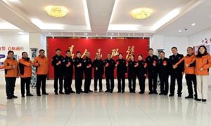 桂林边检站联合市中心血站开展无偿献血主题党日活动