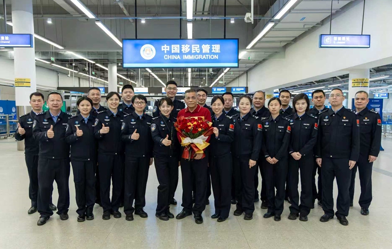 四十二载国门情31.jpg