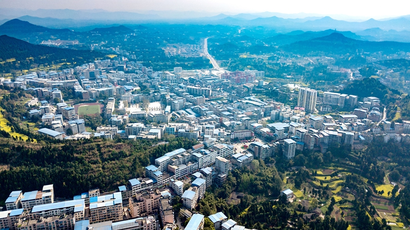 仪陇县马鞍镇全景.jpg 仪陇县马鞍镇全景.jpg