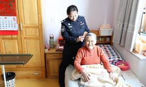 新华边境派出所开展学雷锋志愿服务活动