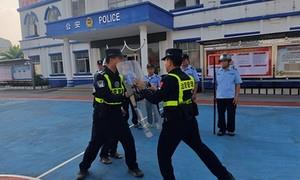 护航开学季！金龙边境派出所为辖区校园安保“充电赋能”