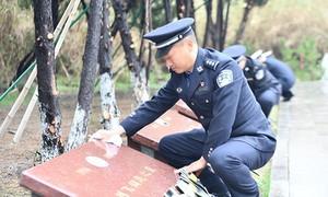 常熟边检站联合多家单位开展清明祭扫活动