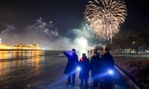 焰耀边城  警护元宵