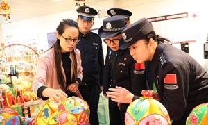 一针一线承匠心 一心一意守国门