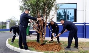 根植绿色边疆 共筑忠诚屏障