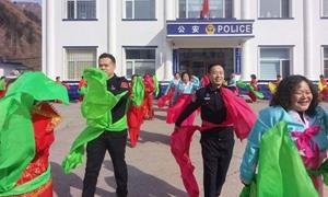 巾帼携手绽芳华 警民同心筑边魂