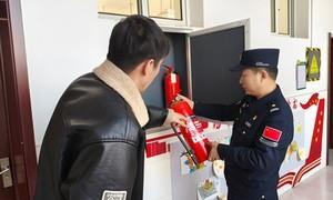 大栗子边境派出所走进校园开展“开学第一课”活动