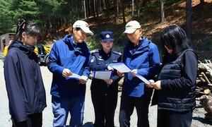 金华边境派出所开展景区普法宣传筑牢旅游安全防线