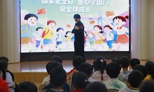 青春铸就口岸 奋斗不负国门