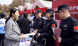 国门普法进万家