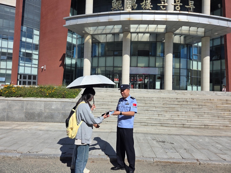 普法进校园.jpg