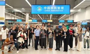 皇岗边检站温情护航广州长隆马戏团通关 “零延时”助力湾区文旅融合
