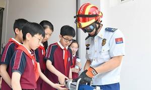 防灾普法“齐步走” 常熟边检站守护口岸与校园“双平安”
