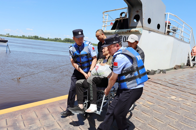 救助旅客3.jpg