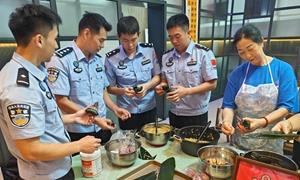 艾叶飘香警民情
