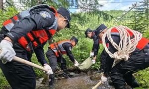 紧盯汛期雨情 苦练防汛本领