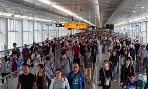 皇岗边检站多举措保障端午节小长假出入境旅客通关安全顺畅