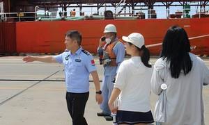 解锁国门“守护者”日常!宁大学子暑期探秘镇海港区平安密码