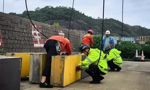 风停浪静抢时效！宁波边检站极速护航港区复工复产