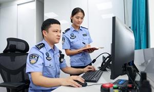 爱店边检站“快捷通”助力中越贸易畅通提速