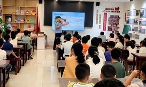 移民蓝润童心 平安守护伴成长